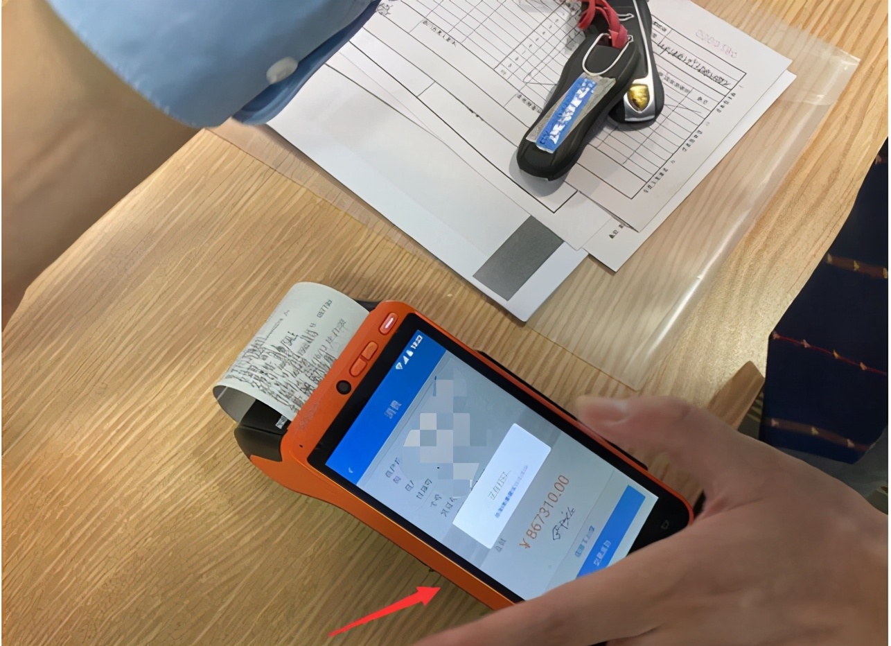 买车卡宴86万,180万买保时捷被嘲笑傻子后续