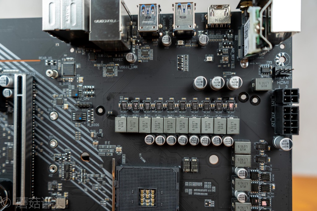 技嘉x570主板芯片组升级教程,技嘉x570aorusprowifibios更新