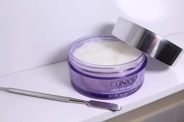 混油痘皮秋冬护肤,油皮痘肌一整套护肤推荐