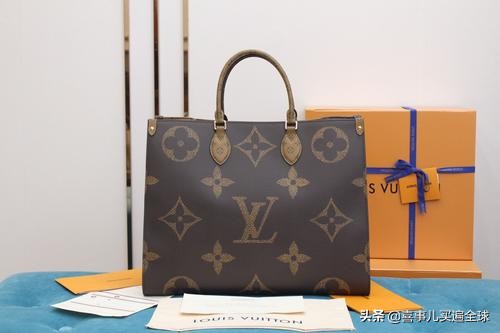 时尚科普lv手袋背后的故事 (lv老花黑配皮双肩包)