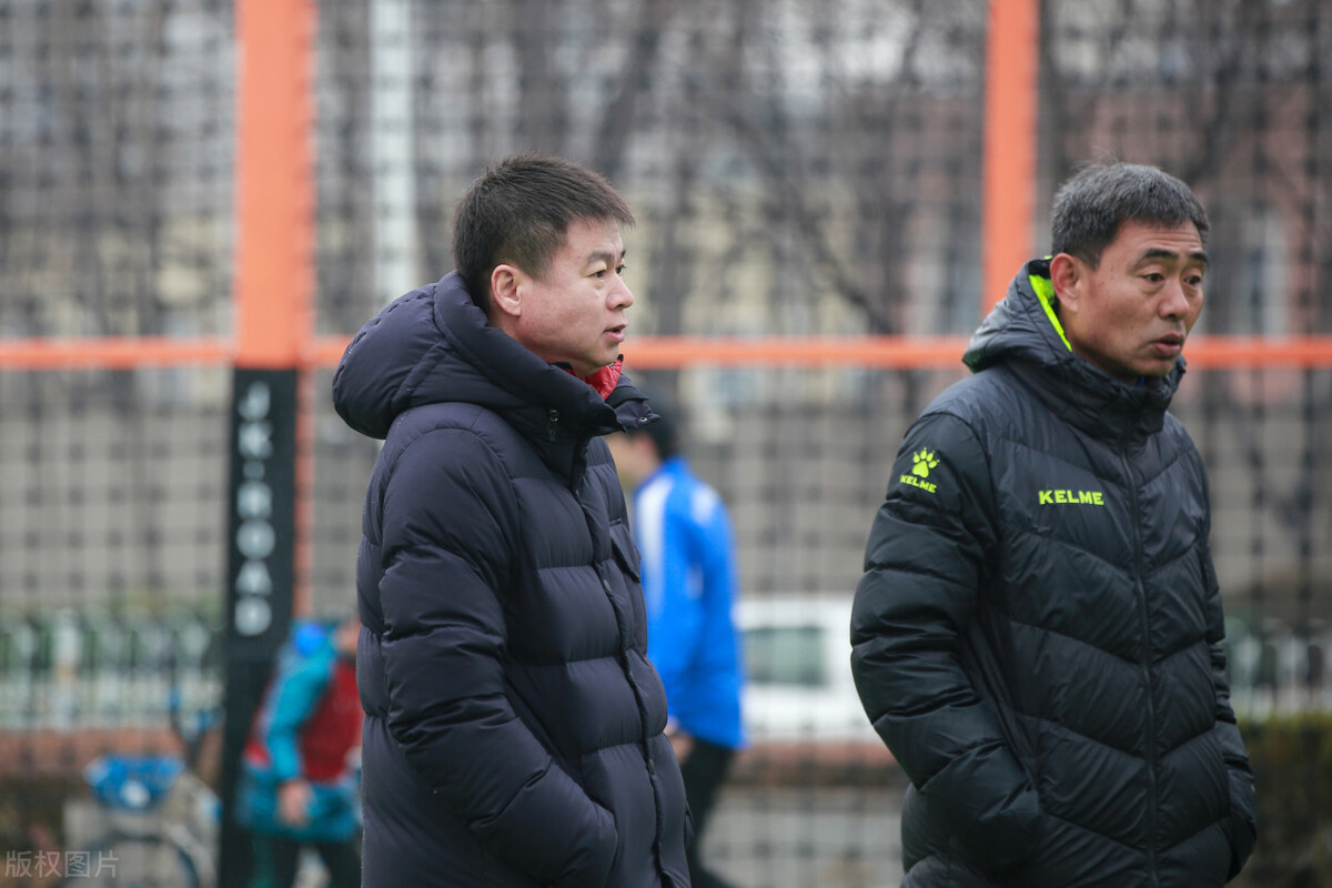 中超天津津门虎于根伟,于根伟在天津队20号球衣