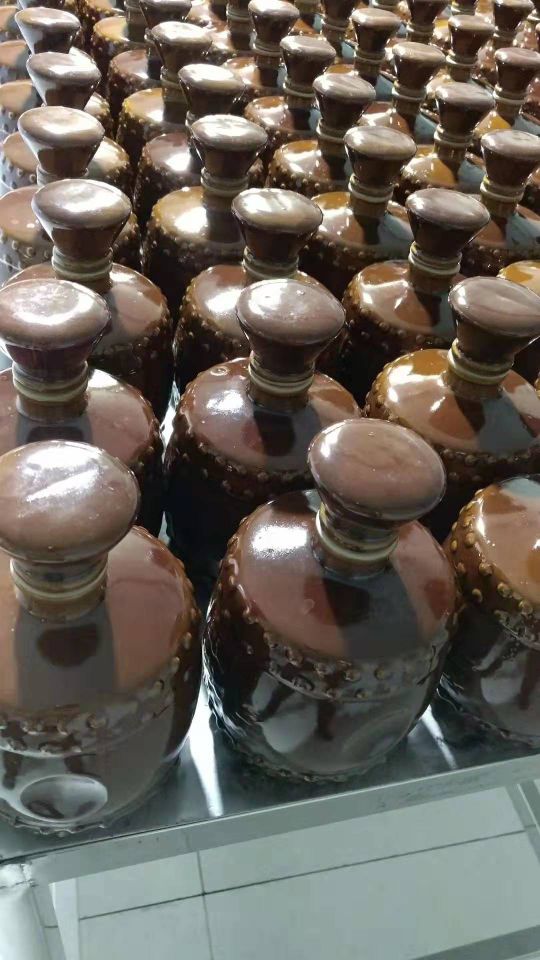 周仕兵：匠心酿出时光佳酿醉美人生