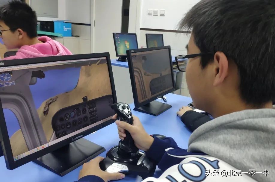 在一零一修*物文**、玩转无人机，还有哪些“宝藏”选修课？