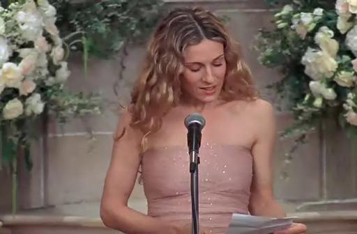 《欲望都市》里的playboy项链，DKNY美裙子鉴赏