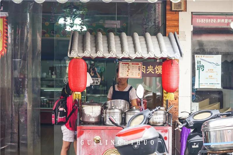 三里美食一条街,隐藏在巷子里的神秘小吃
