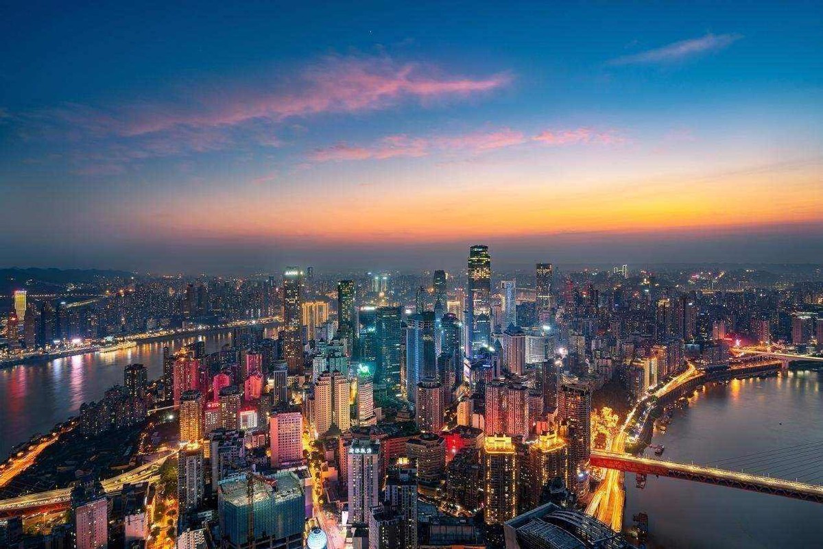重庆的夜美得令人心碎照片,重庆的夜晚多么梦幻让人陶醉
