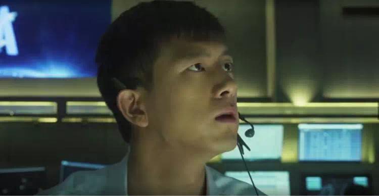 欧豪卸妆后用什么护肤品,欧豪化妆与不化妆比较