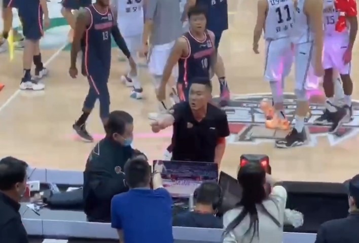 辽宁队最新消息郭艾伦,cba总决赛g2广东vs辽宁郭艾伦采访