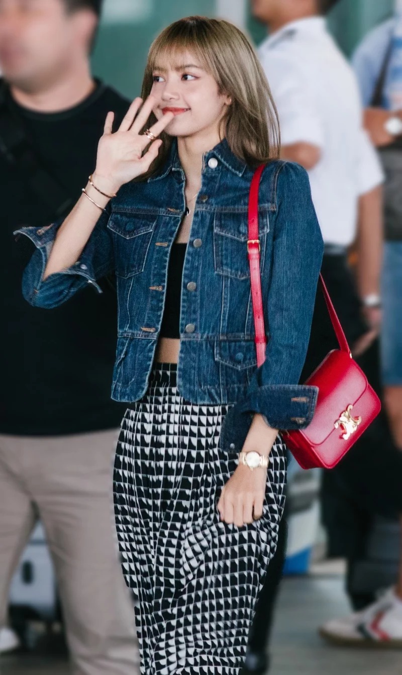 blackpink同款小包包,blackpink都爱背什么包包