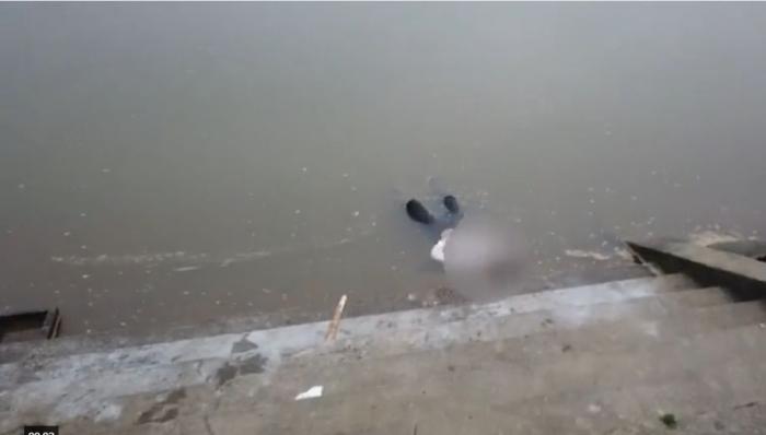 李佳琦带货的背后，是无数大学生贱卖自己的映射