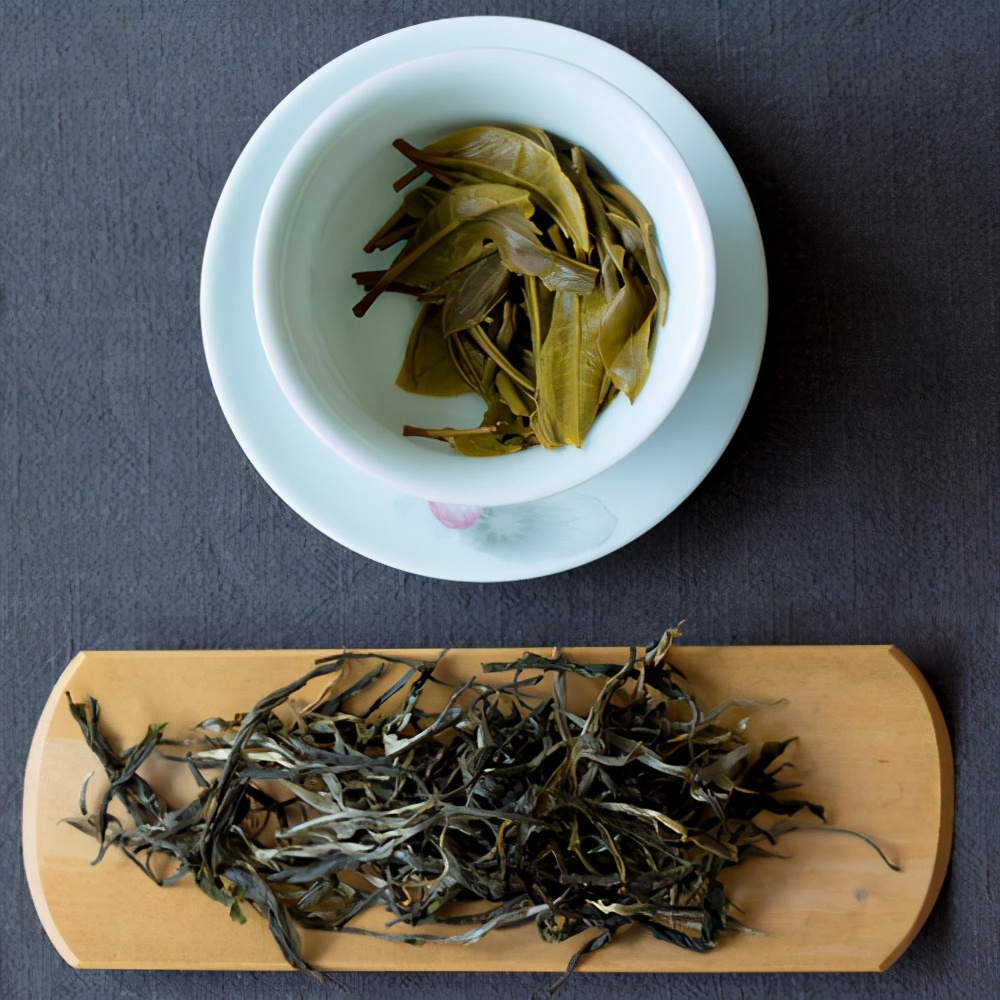 普洱茶春茶辨别方法有哪些,如何辨别普洱茶是春茶还是夏茶