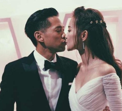 伍智恒十六岁照片,伍智恒婚后