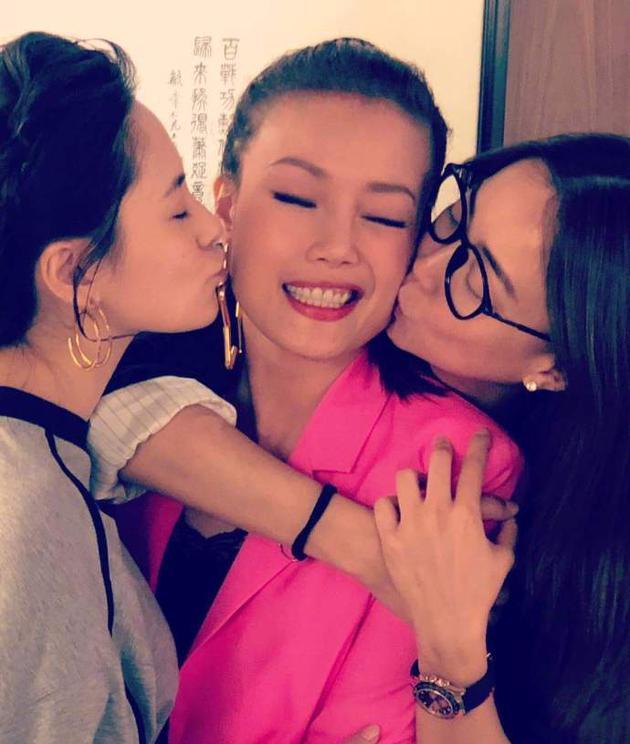 霍汶希受伤,霍汶希给阿娇报平安