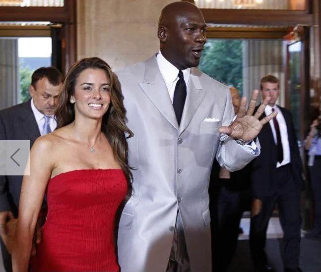 罗德曼乔丹私下交往 (乔丹罗德曼麦当娜)