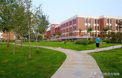 成都哪个学校有口腔医学技术,成都口腔医学技术大专学校有哪些