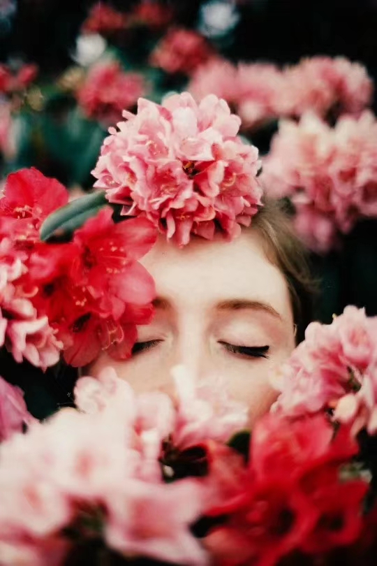 如何撒娇能让男人心酥腿软,恨不得把你捧在手心疼爱