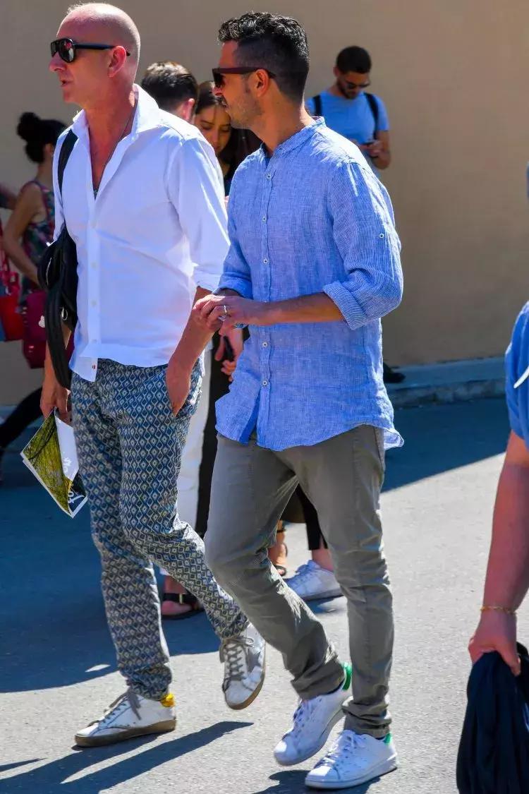 纯亚麻细布衬衫非常适合夏季穿着,白色亚麻衬衫又薄又透里面怎么穿