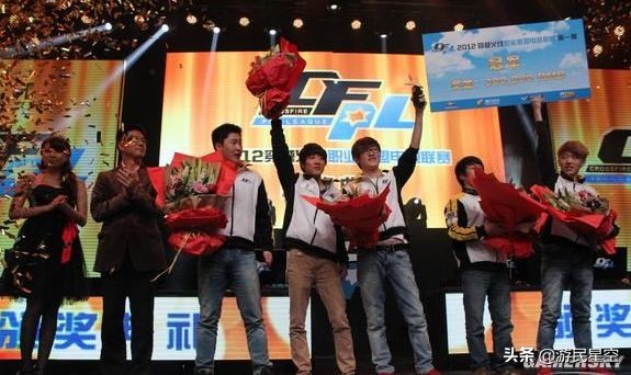 一款时隔十年再次重启的游戏,这款游戏背后藏着我们的人生困境