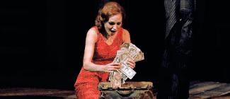 情人节送老婆什么礼物有纪念意义,情人节送男朋友什么礼物1000左右