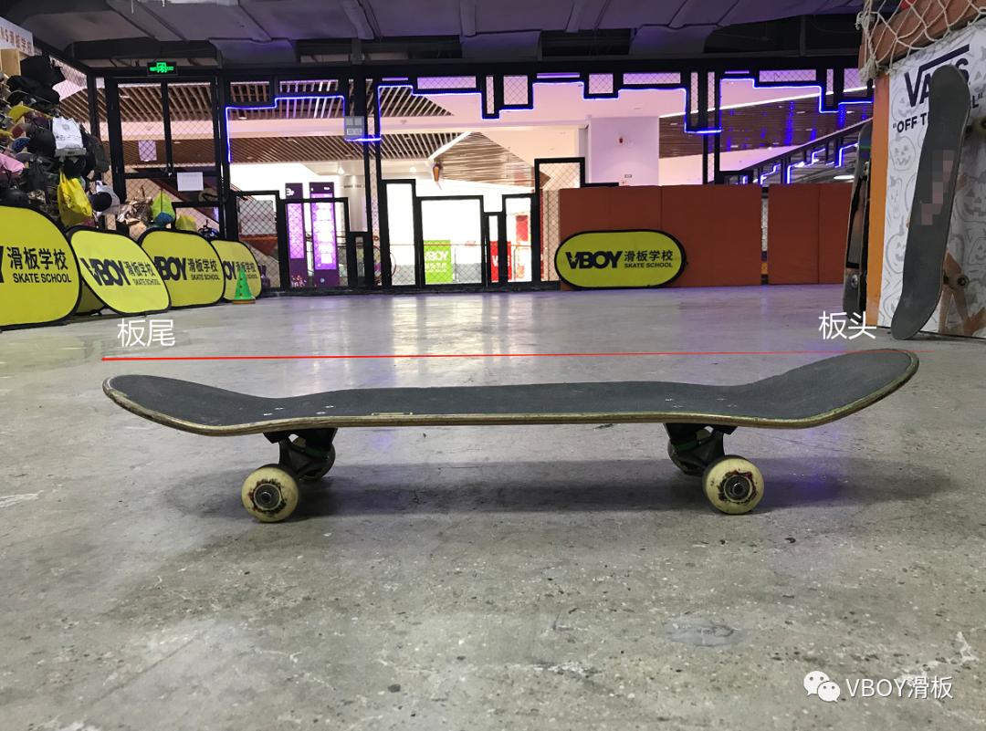 滑板课室|只认品牌和图案?进来学习挑选板面