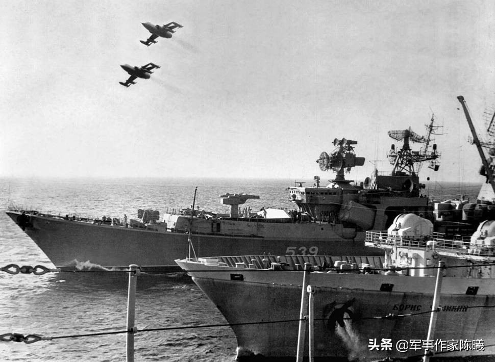 辽宁号航母现在在哪儿,辽宁号航母返回大连卫星图