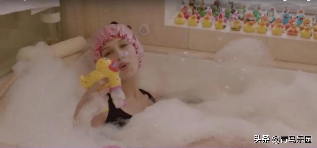 贝拉哈迪德运动员,贝拉哈迪德最火的模特