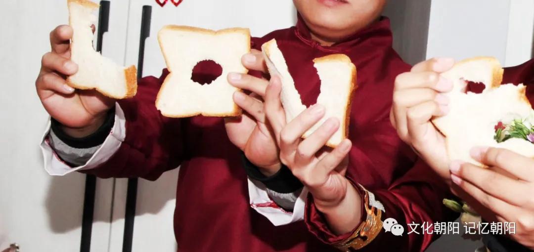 婚礼的习俗端洗脸水要说话,婚礼的习俗也特别朴实