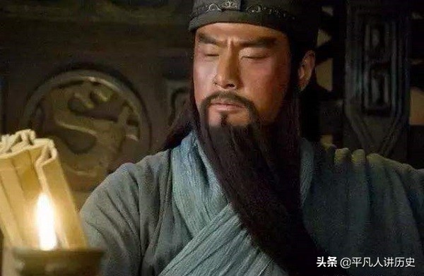 照着祖宗规矩留胡须,免得贻笑大方