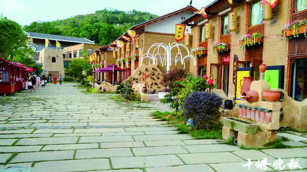 十堰周边自驾旅游攻略,十堰最美旅游路线