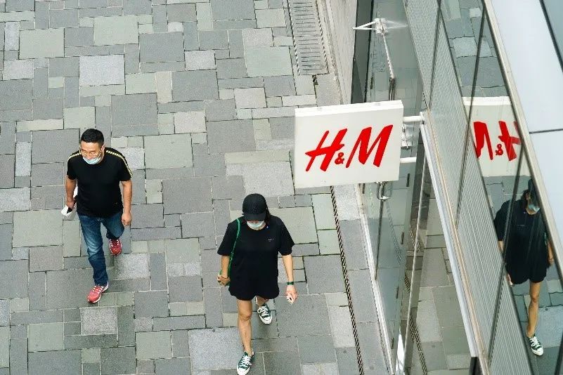 hm现在每天的损失,hm为啥被多家平台下架