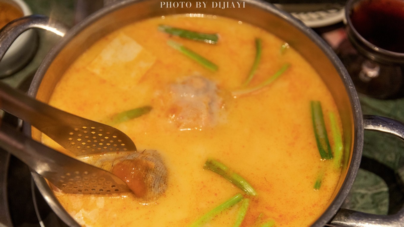 成都人气最旺的网红美食了解一下,成都万年场美食网红店