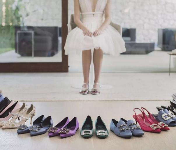 如何告诉别人我有新鞋子,怎样炫耀买了新鞋子