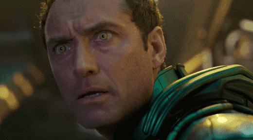 惊奇队长能打过没宝石灭霸吗,惊奇队长彩蛋打败灭霸