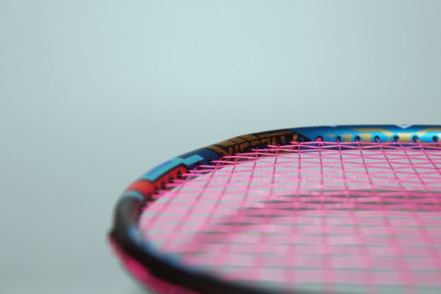 进攻型羽毛球拍推荐排行榜前十名,快速进攻高端羽毛球拍推荐