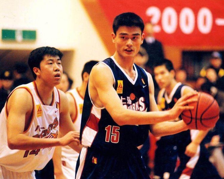 姚明简介和他的故事,姚明人生故事