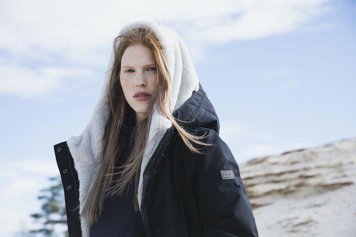 goretex外套都可以户外穿吗,goretex羽绒服和冲锋衣有什么区别