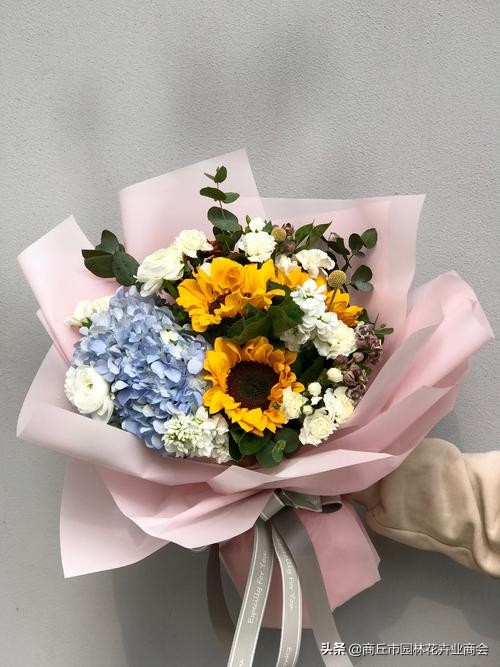 鲜花蔫了就要扔吗,鲜花蔫了需要太阳吗