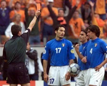 2000年欧洲杯记忆:橙色郁金香的点球之殇,以及法兰西傲笑群雄