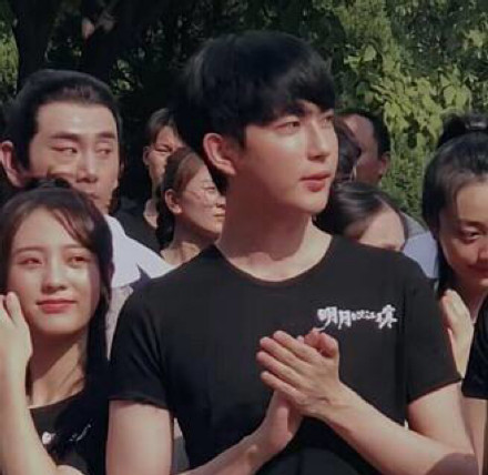 于朦胧ai融脸挑战,于朦胧面瘫脸