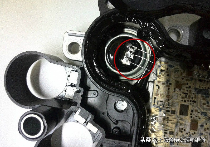 奔驰b200变速箱原地挂挡顿挫,奔驰b200臻藏版