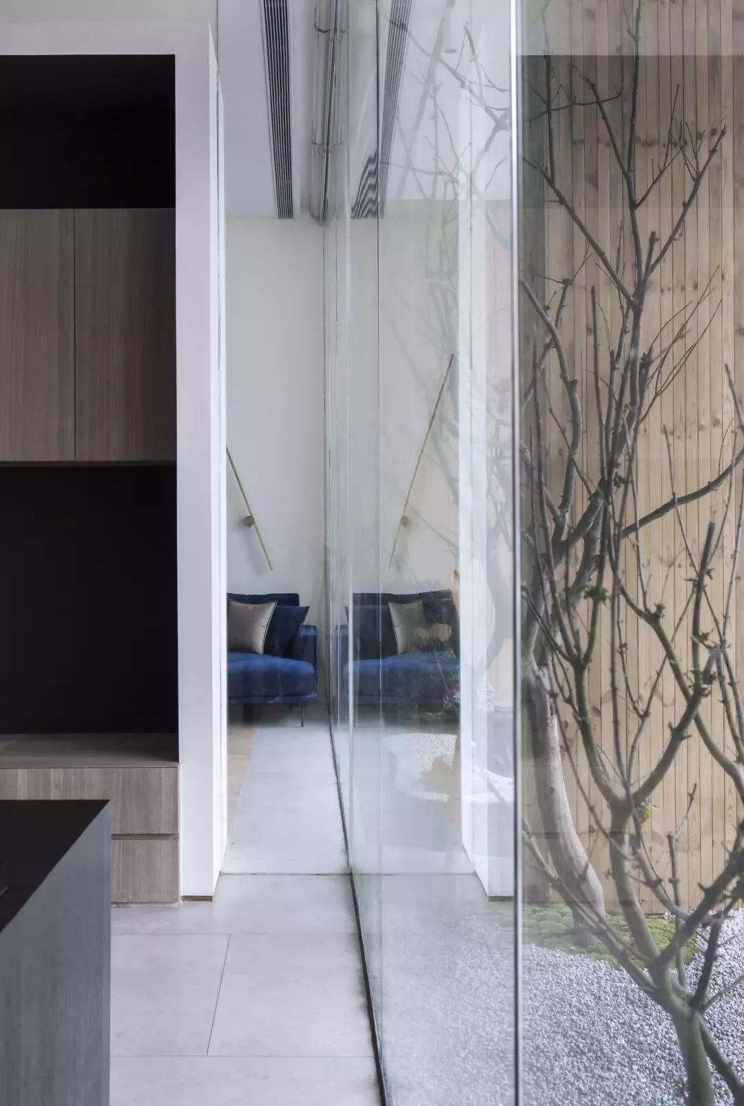 「首发」之间设计-拯救城市遗忘边角的一间办公室