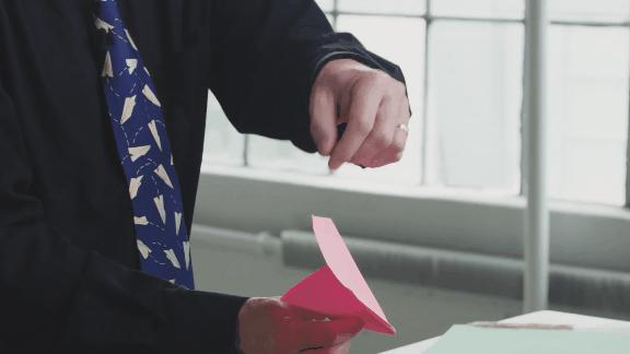 世界上能飞90000米的纸飞机怎么折,能飞6000米的纸飞机大师