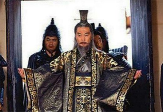 此皇帝靠5宦官夺回政权，宦官闯出神奇“万儿”时，一牛人亮剑了