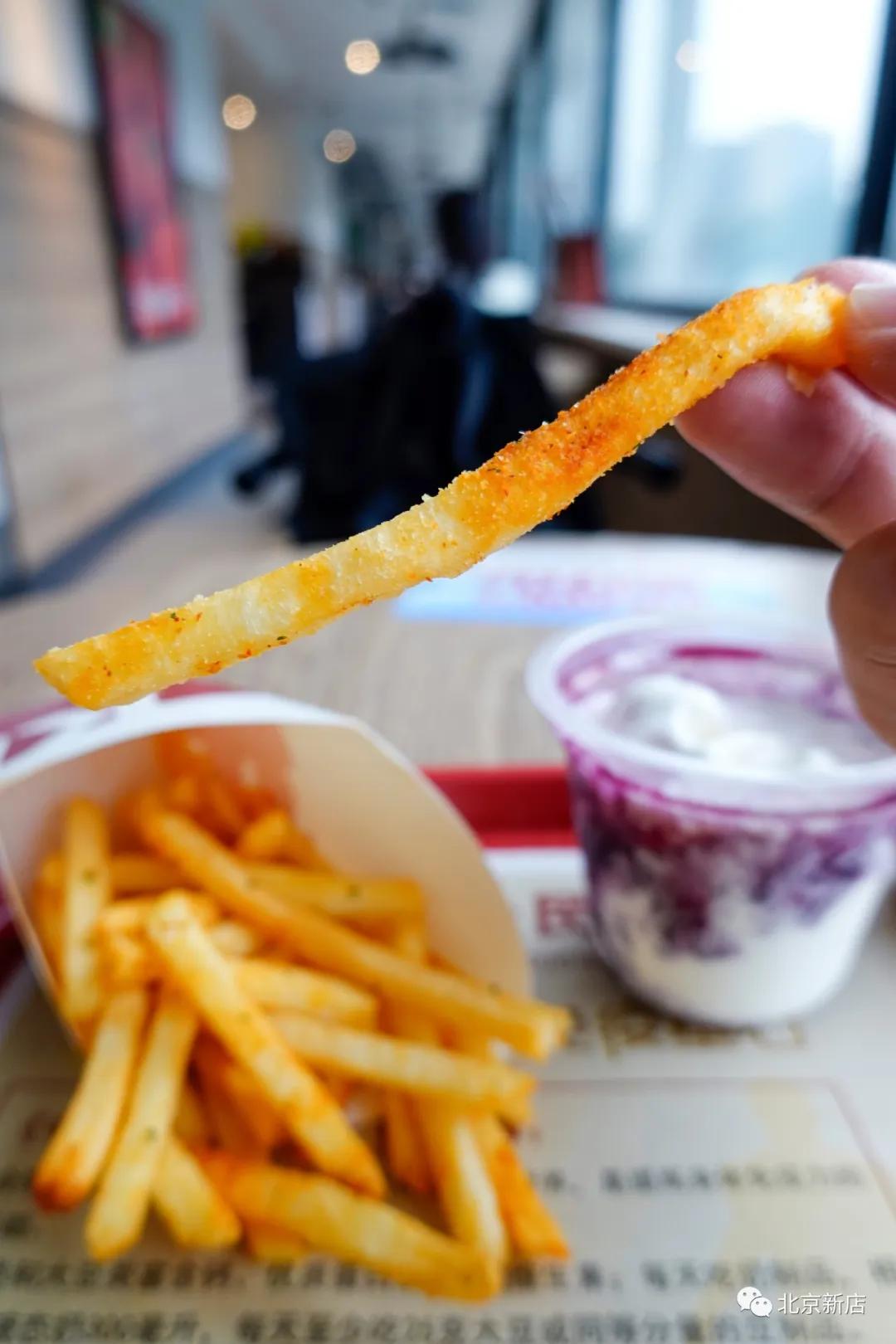 kfc新出披萨,kfc新出的比萨饼