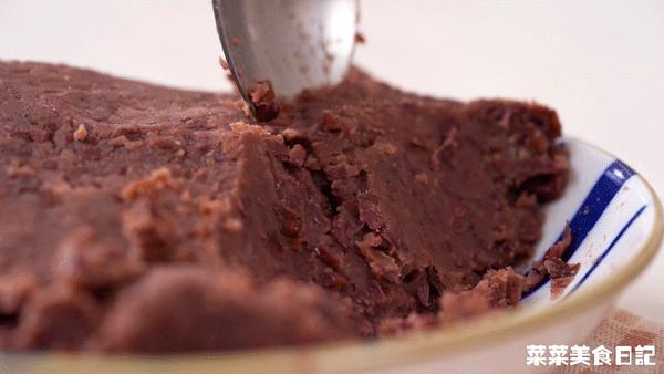 一口就爆浆好吃的停不下来,一口下去爆浆满满好吃到怀疑人生