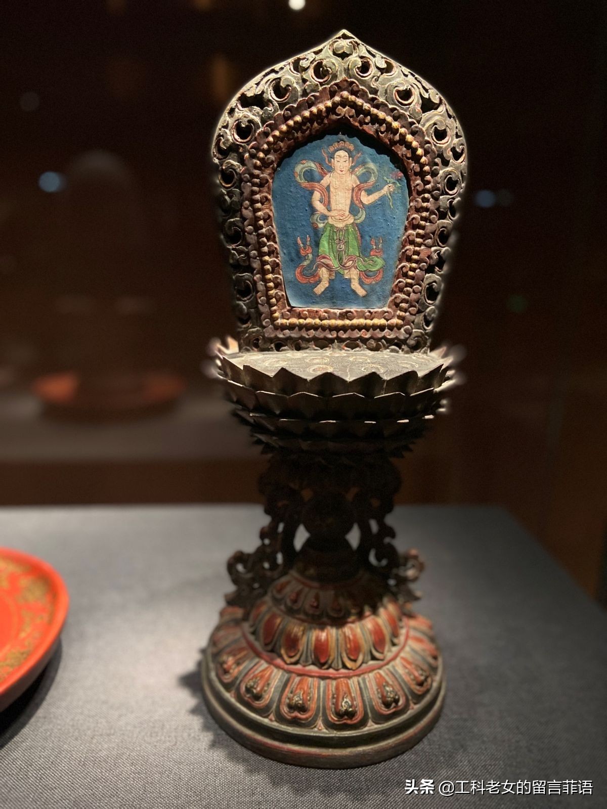 妙宝庄严:一种佛供器,宫外可食用,在清宫里就只能看