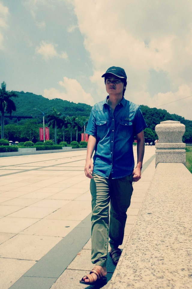 狗自拍图片,大黄狗自拍