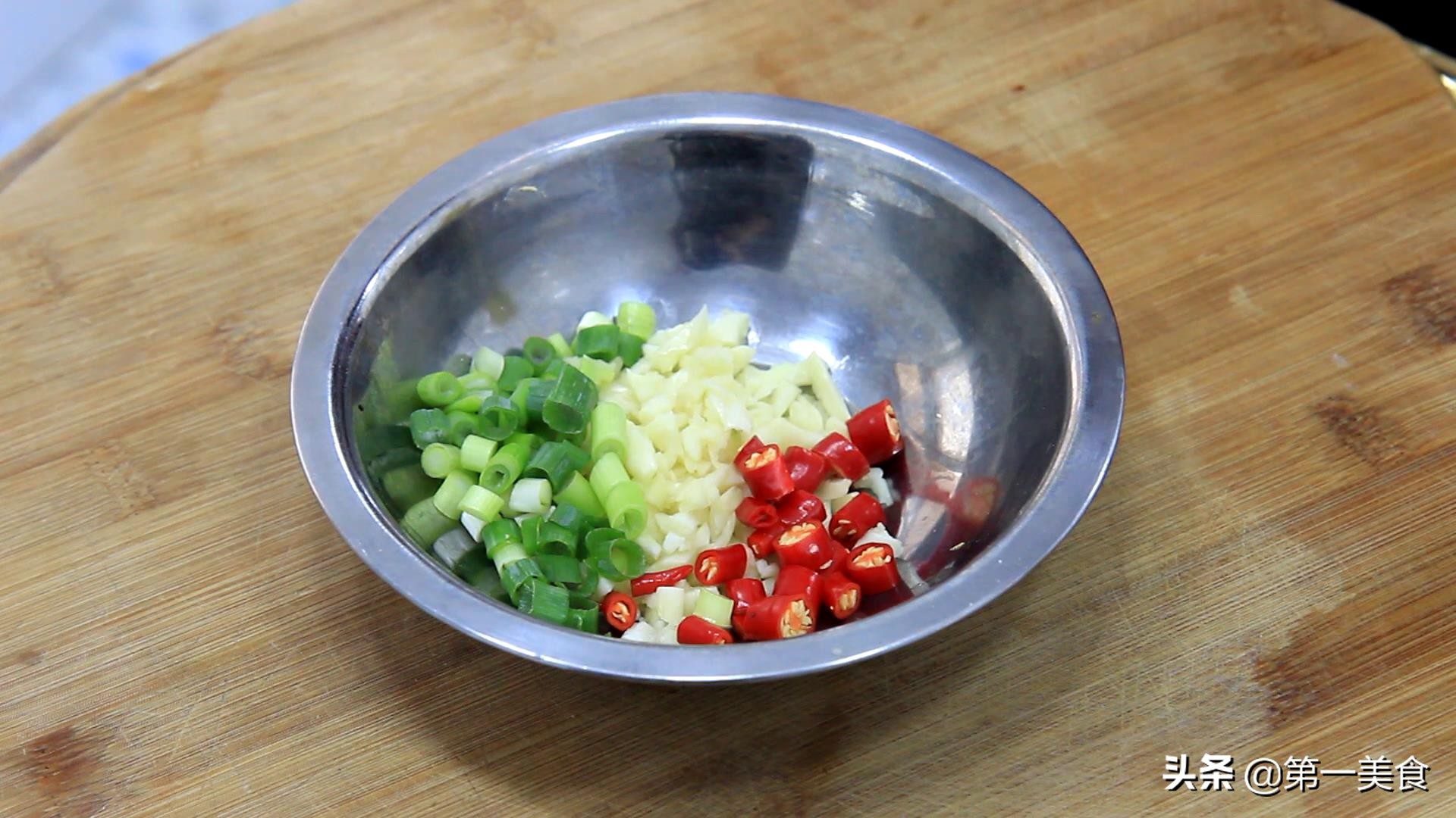 鸡蛋黄豆做豆腐,黄豆鸡蛋豆腐的做法