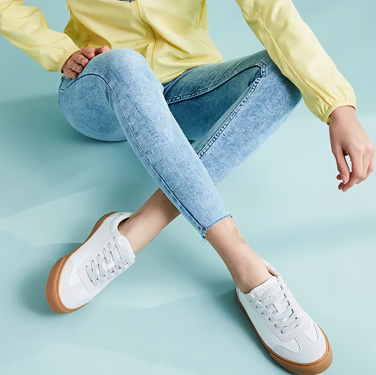 别再露脚踝了,今冬不流行露脚踝了露袜才更时髦