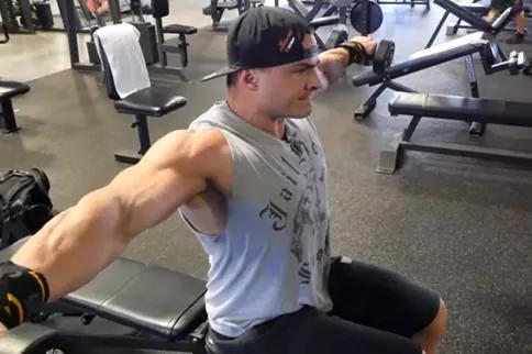 哑铃侧平举怎么避免斜方肌借力,侧平举圆肩如何避免斜方肌借力